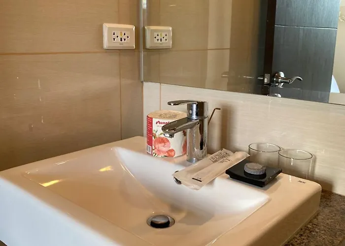 Apartamento Bright Unit With Balcony Near Okada & Airport-6c Manila