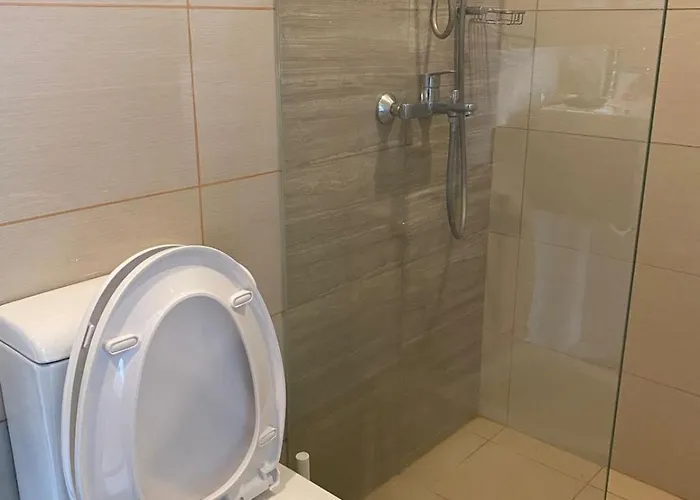 Bright Unit With Balcony Near Okada & Airport-6c *