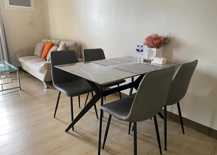 Bright Unit With Balcony Near Okada & Airport-6c Apartamento *